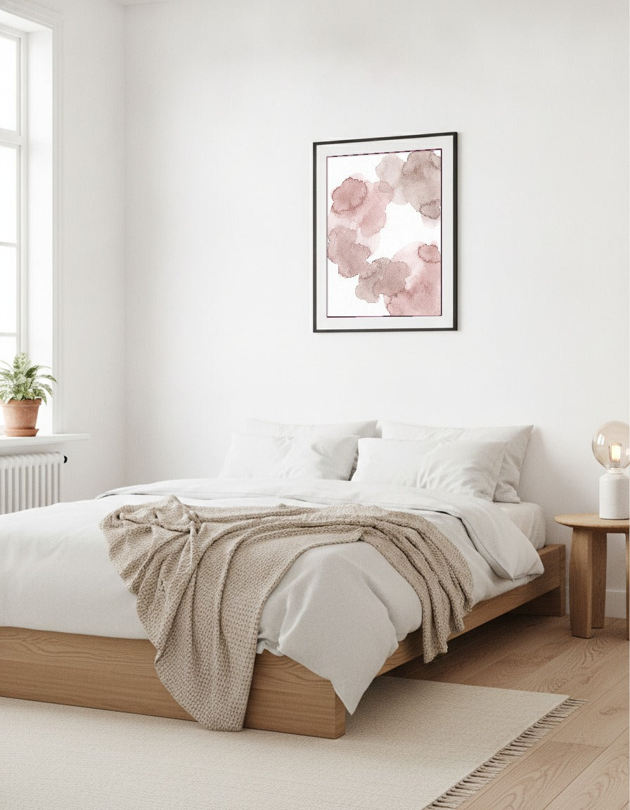 Rosa akvarellmoln i sovrummet