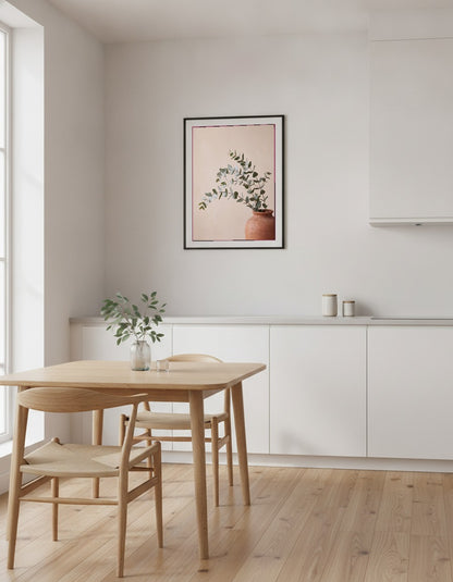Eukalyptus i kruka i köket