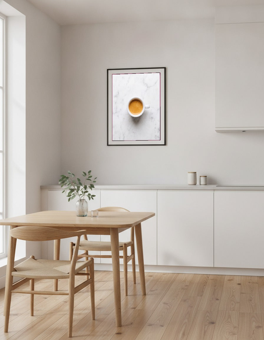Mörk espresso i köket