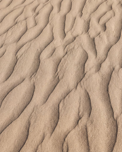 Räfflad sand i varmt beige